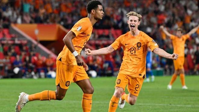 关于荷兰队在欧预赛中遭遇惨败,球迷震惊万分的信息 关于荷兰队在欧预赛中遭遇惨败,球迷震惊万分的信息