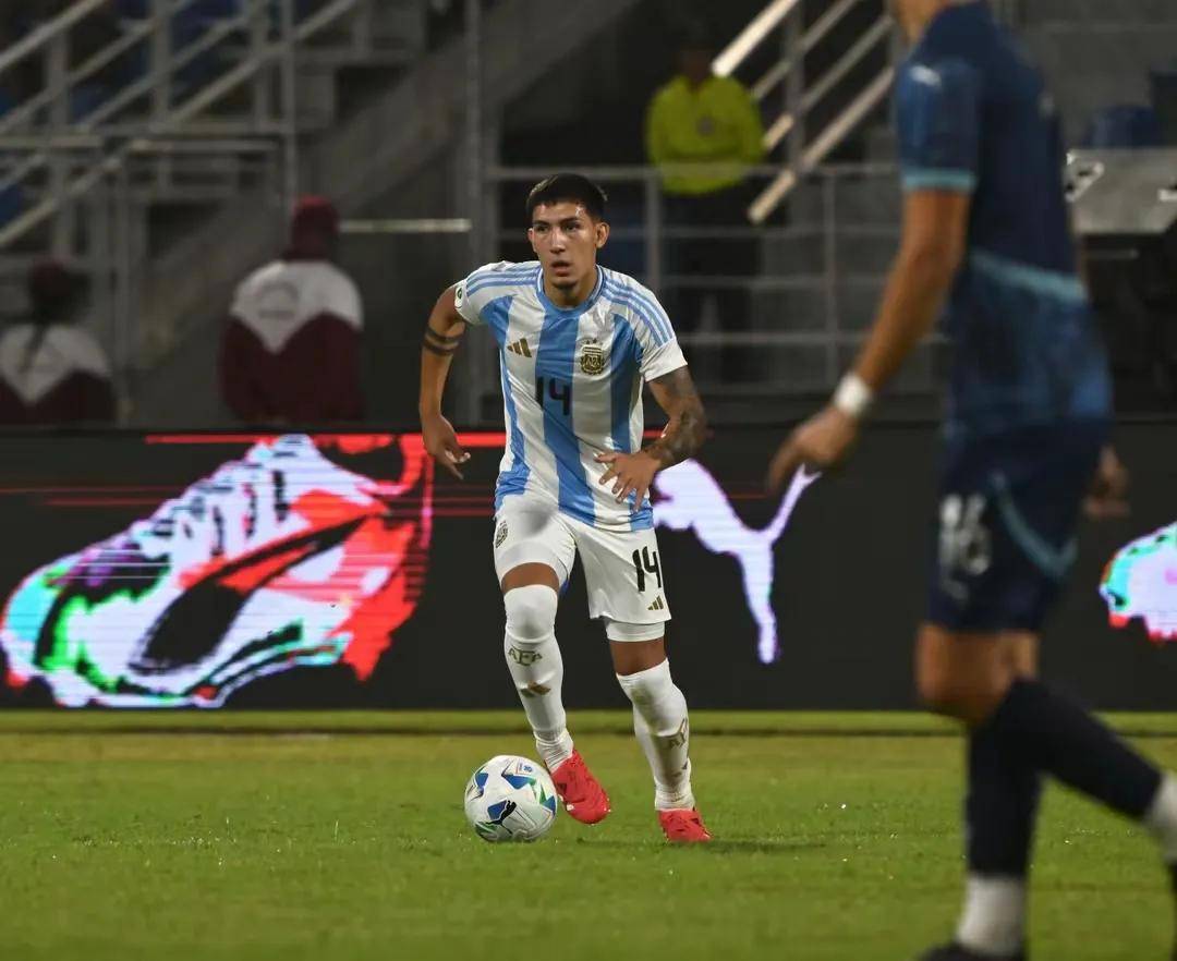 aoa体育教练-巴西队在比赛中展现技术优势