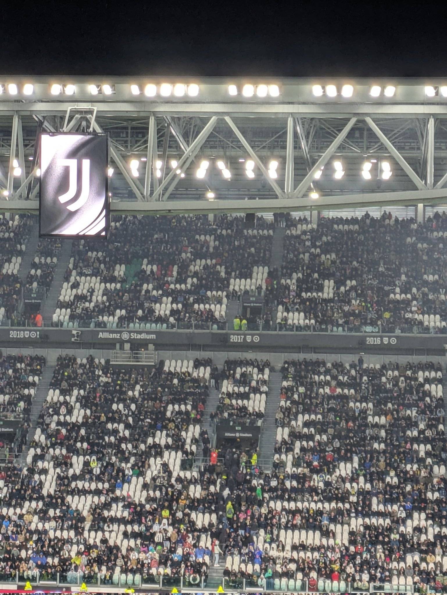 关于尤文主场击败对手,继续排名领头羊的信息 关于尤文主场击败对手,继续排名领头羊的信息