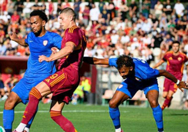 aoa体育-罗马客场战胜对手，取得关键三分