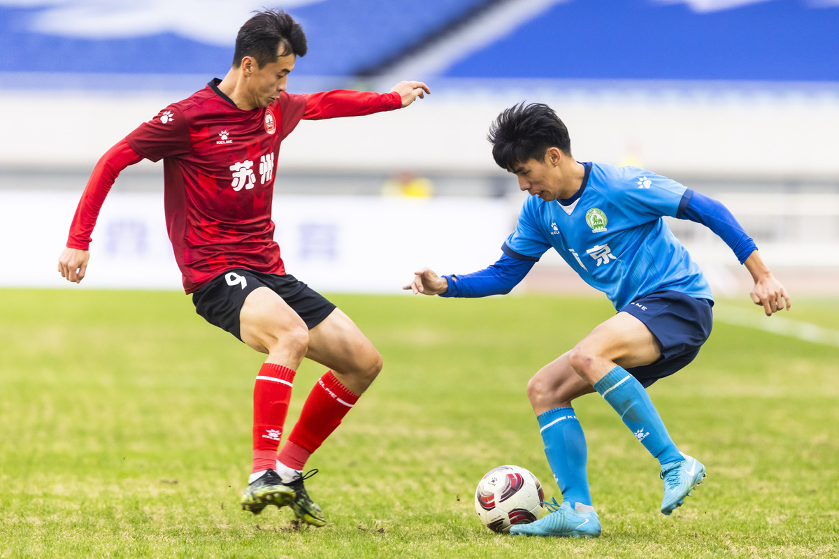 关于球员技术精湛,场上对决令人目不转睛的信息 关于球员技术精湛,场上对决令人目不转睛的信息