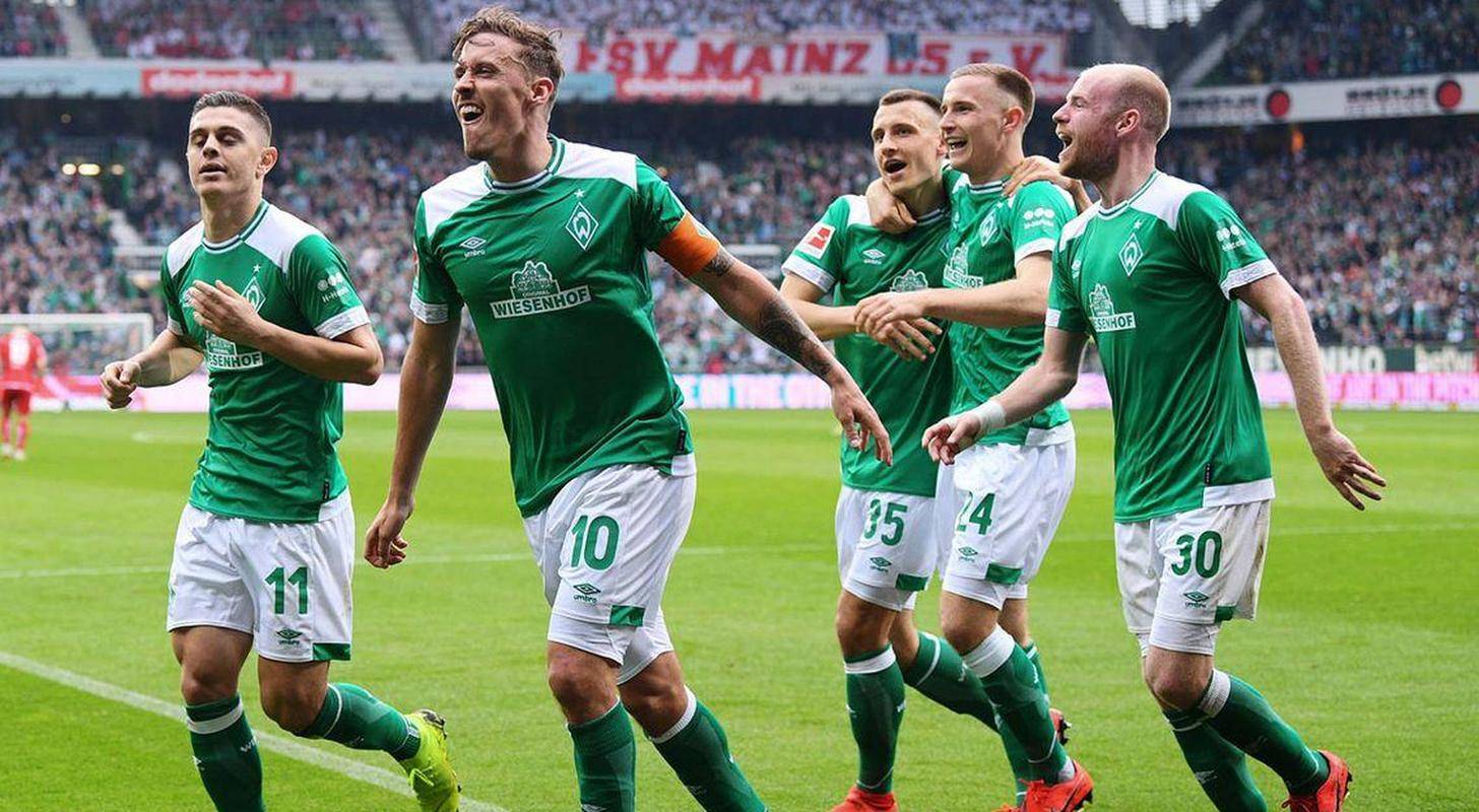 包含柏林赫塔与RB莱比锡硬碰硬的词条