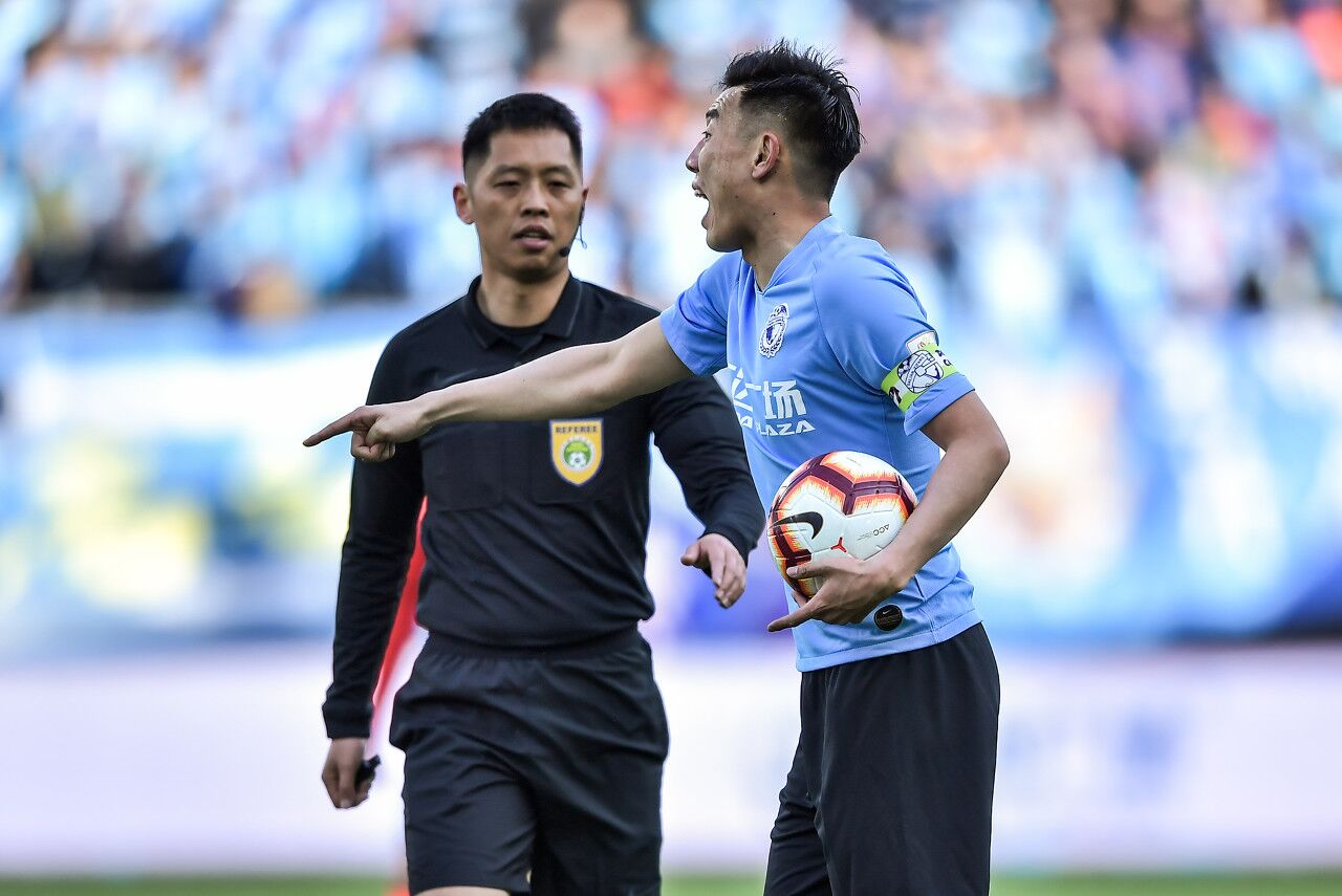 华沙被罚款,多名球员因黄牌停赛 华沙被罚款,多名球员因黄牌停赛