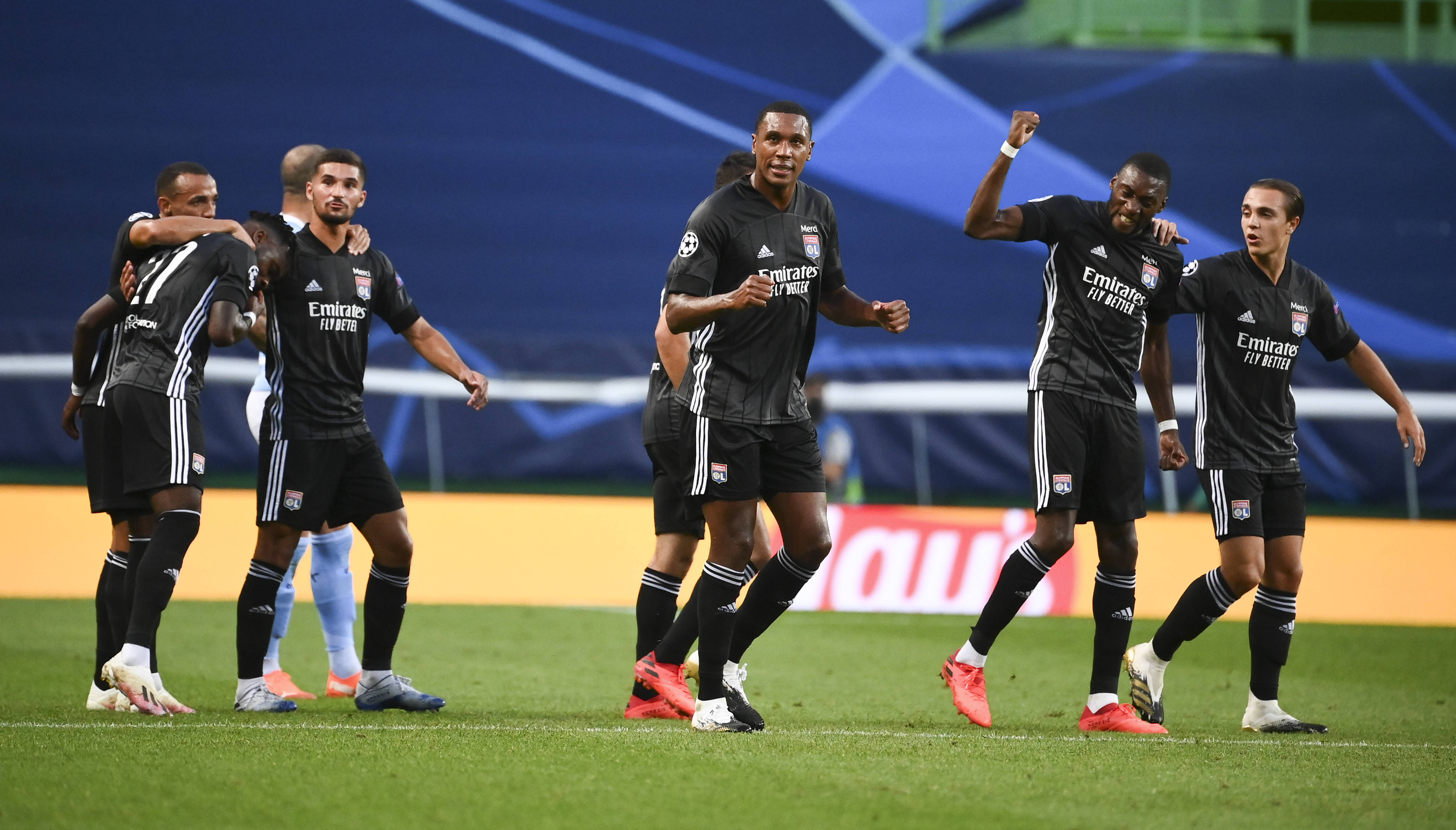 aoa体育-包含里尔备战下一场比赛，锋线或将派出新组合的词条