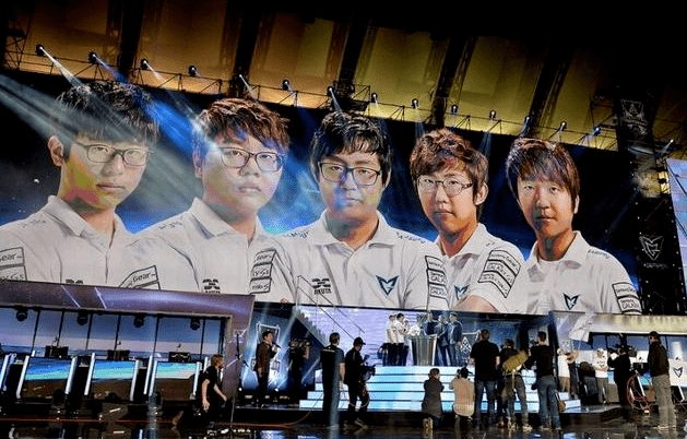 aoa体育活动-联盟历史老将回归复出大放异彩