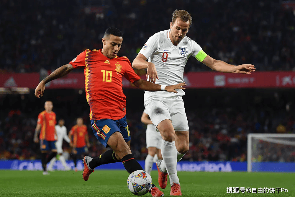 英格兰队在客场比赛中过关斩将 英格兰队在客场比赛中过关斩将