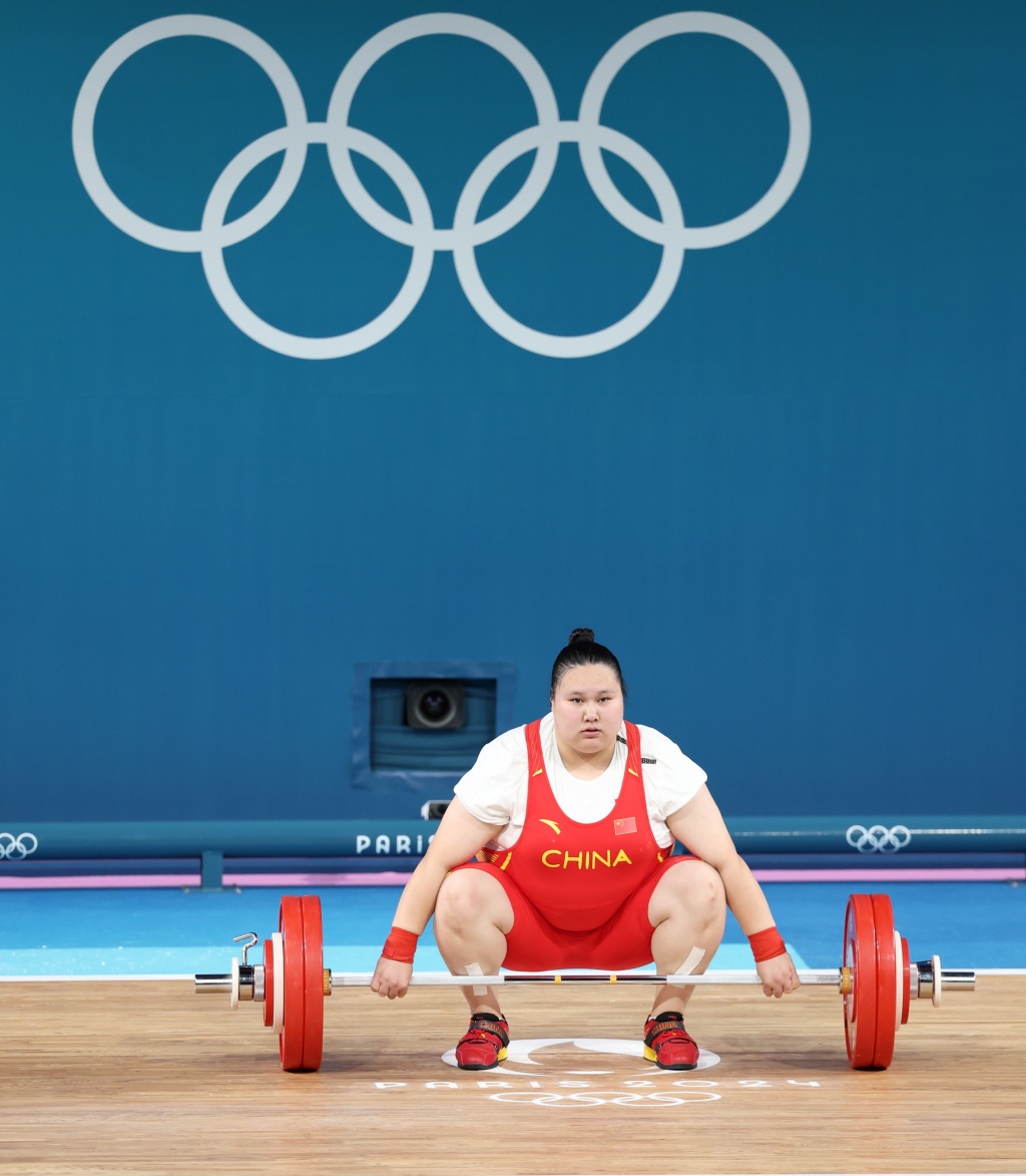 aoa体育娱乐-法国举重选手突破个人记录，夺得金牌