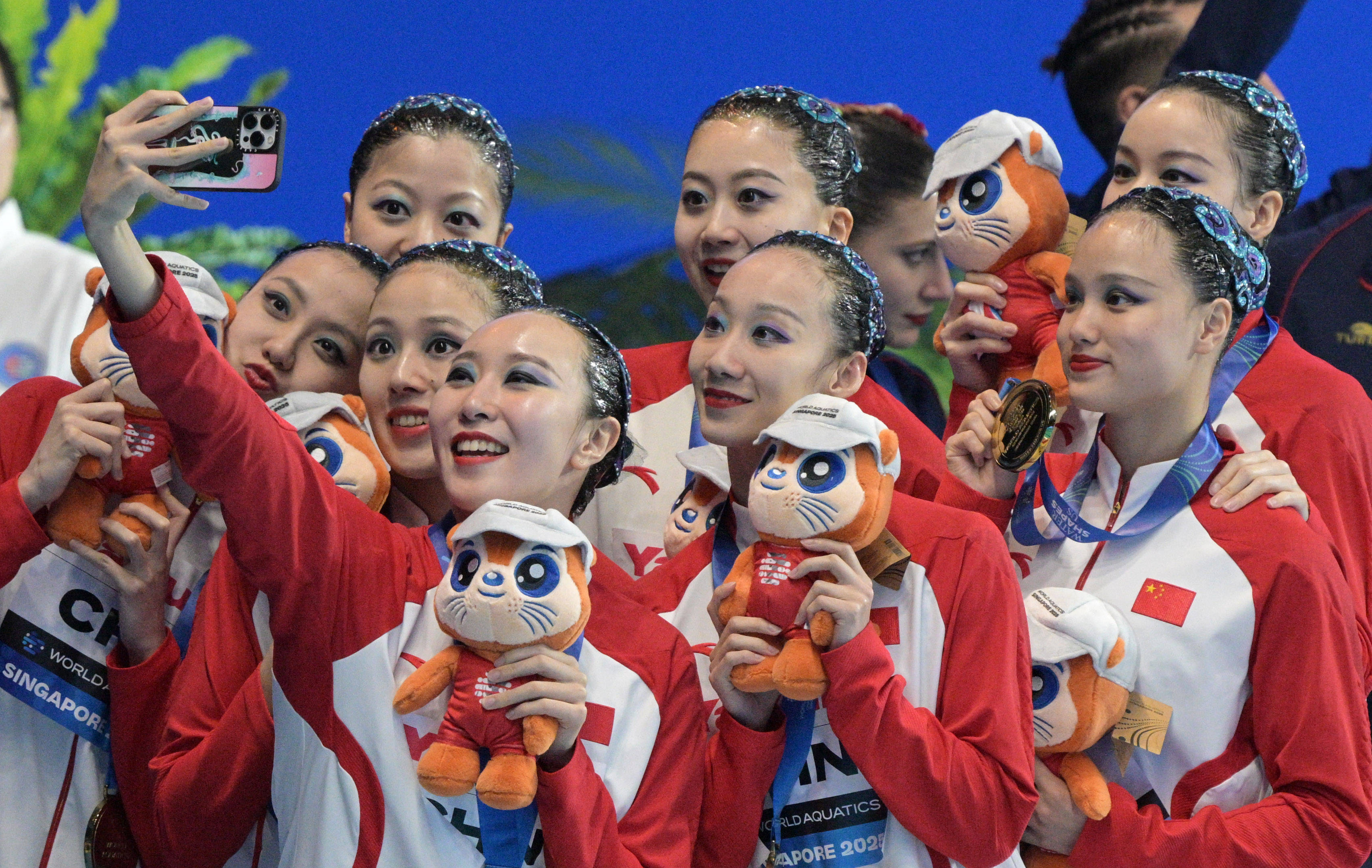 跳水比赛花样多，中国队占据优势的简单介绍